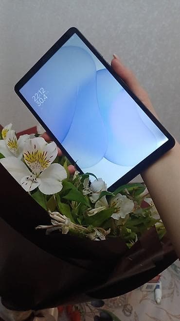 İpad Se 8.7 hər şeyi işlək vəzyətdə hecbirşeyi deyişilmiyib Real