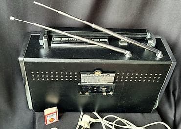 akustik gitara simi: Radio Sanyo Transworld, 18H-815.
İşləir.FM yoxdu. Super vəziyətdə — 6