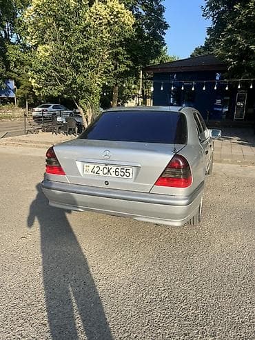 mercedes şit: Mercedes-Benz C-Class: 1.8 l | 1998 il Sedan — 4