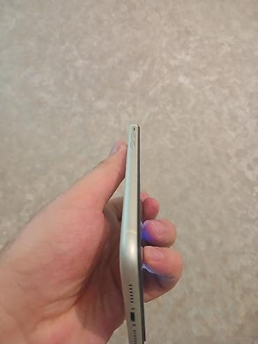11 ipone: IPhone 11, Ağ — 3