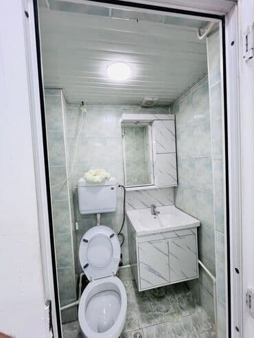 3D panellər: Obyekt icareye verlir Yol kənarın insanların gəlişli gedişli yerinde — 4