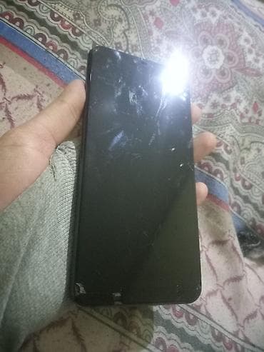 Xiaomi 64 GB, rəng - Qara, 
 Qırıq