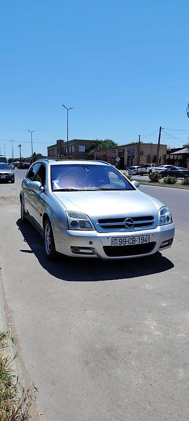 Opel Vectra: 2.2 l | 2003 il 354211 km Universal