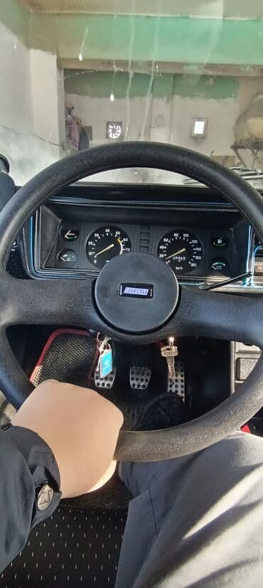 Коммерческий транспорт: ВАЗ (ЛАДА) 2107: 1.6 л | 26000 км Седан — 7