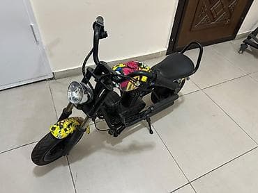 Elektrik mini chopper/skuter - Küçə üslubunda mini chopper dizaynı — 1
