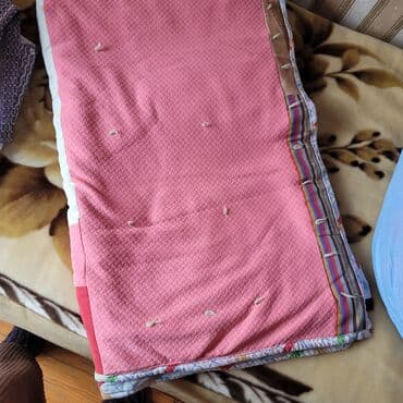 iydə tozunun qiyməti: Güllü nazik sindifon adyal 5 az İkiüzlü qalın adyal 1i 15 azn Boz yun — 9