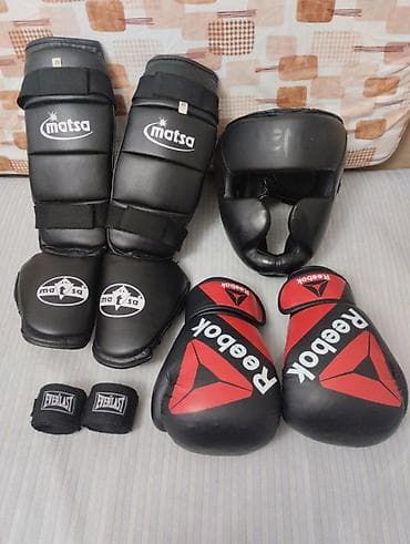 Tam ideal dəst tək təkdə satılır 1 ay işlənib heç bir ciriği yoxdu