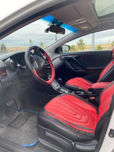 faizsiz kreditlə maşın: Hyundai Elantra: 1.8 l | 2013 il Sedan — 3