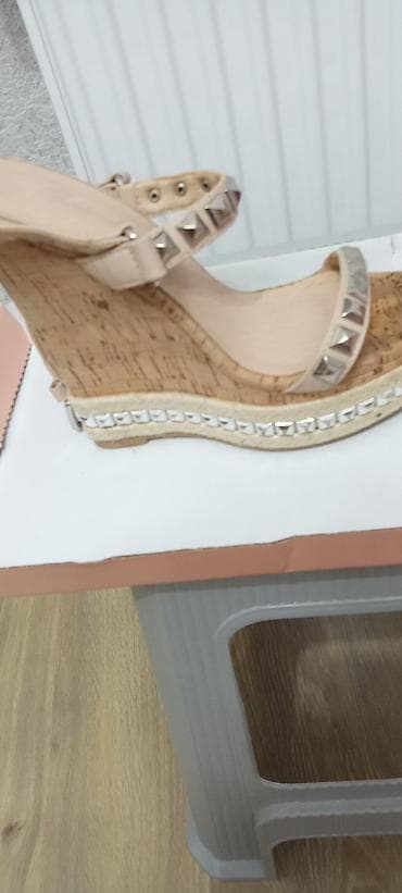 stiletto: Tuflilər, Ölçü: 36, rəng - Qara, İşlənmiş — 9