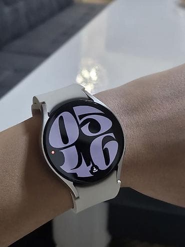 Smart saatlar: Samsung Galaxy Watch6 – ağ/silver rəngli ağıllı saat - Model: Galaxy — 1