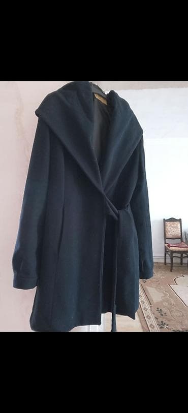 Palto tund sini 40.razmer 10.azn.yenidir.catdirilma.20.yanvar