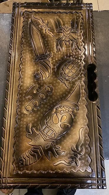 nerd satilir: Əl işi nərd.
100azn — 1