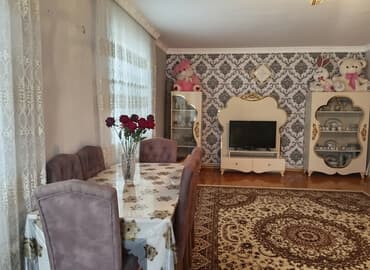 Qonaq otağı dəsti – klassik üslub - TV stendi: dekorativ qızılı