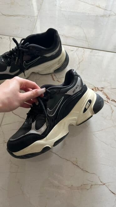 Ayaqqabılar: Məhsul: Nike idman ayaqqabısı (snikers) - Rəng: qara + krem-ağ — 2