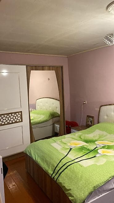 laza kendi: 1 otaqlı mənzil – mebel və texnika ilə Plan: - Yataq otağı: yumşaq — 3