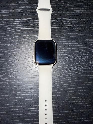 razer viper mini: Apple watch SE2 44mm. Qutusu və original şarj cihazı var. Üzərində — 2