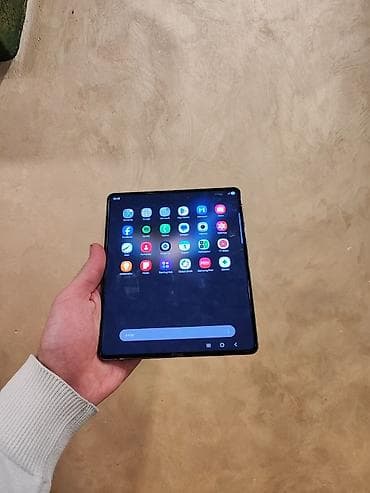samsumg s10: Samsung Galaxy Z Fold 4, 256 GB, rəng - Boz, Barmaq izi — 4