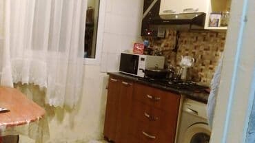 sumqayıtda 1 otaqlı evlərin qiyməti: Bakı, 3 otaqlı, Köhnə tikili, m. Neftçilər, 80 kv. m — 7