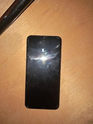 Tata: Xiaomi Redmi smartfon - Model: Redmi (şəkillərdəki dizayna əsasən 8 — 4