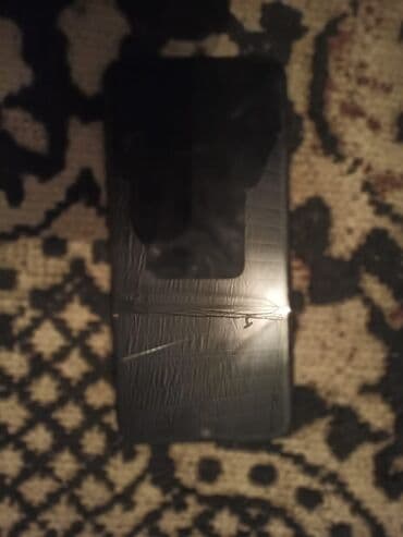 Heç bir prablemi yoxdu xanım işlədib səliqəli telefondu qoruyucusuda