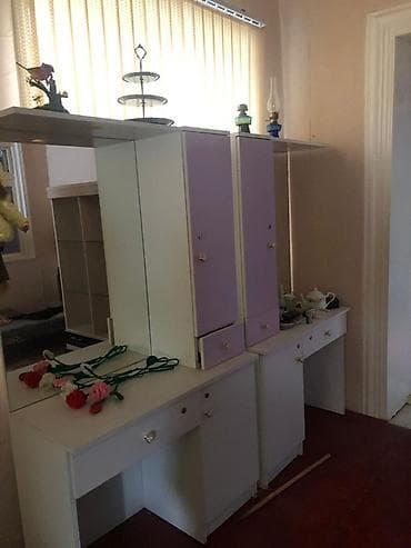 güzgüsü: Gozellik salonh üçün modul mebel dəsti - Rəng: ağ korpus, bənövşəyi — 1