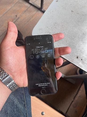 oppo x6 pro: IPhone SE 2020, 128 GB, Black Titanium, Barmaq izi, Simsiz şarj — 2