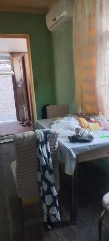 basenili ev: Kirayə üçün 2 otaqlı ev EMIRCANDA XEZAYKALI EV KIRAYE VERILIR HER — 4