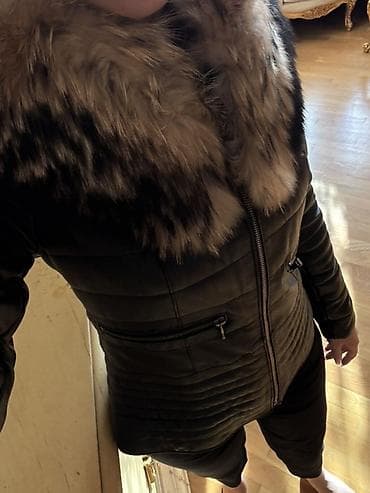 Qadınlar üçün qara dəri kürk yaxalı qış gödəkçə - Material: yumşaq — 3
