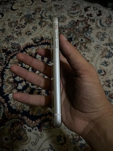 philips xenium 9@9q: IPhone 11, 64 GB, White Titanium, Face ID — 3