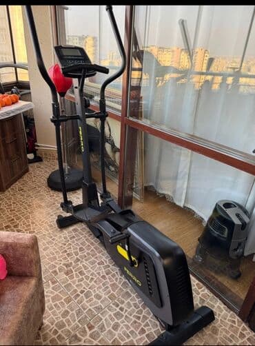 Elliptik trenajor – FERRO - Tam bədən üçün kardio və güc məşqlərinə