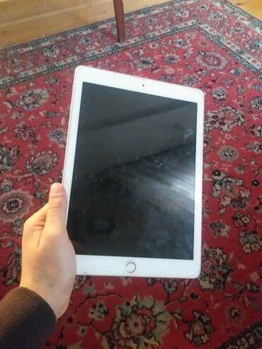i̇pad 5 mini: Ipad 6 nesil yaddaş 32gb sürümü tezedir heçbir prablemi yoxdur barmaq — 1