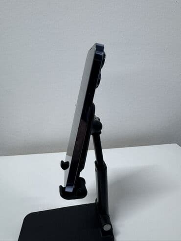 Samsung: IPhone 13 Pro, Space Gray, Face ID — 4