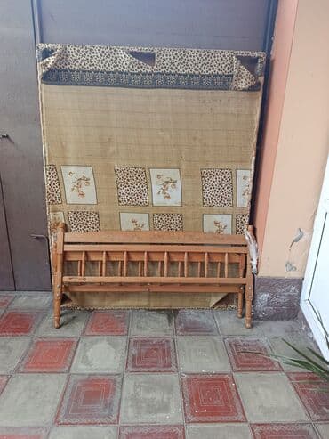 Oğlan və qız üçün, İşlənmiş, Dördbucaq, Beşik, Dəstsiz, Matrassız, Yellənmə mexanizm ilə