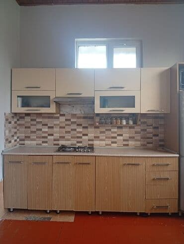 ev üçün qapı: Mətbəx mebel dəsti - Üst və alt dolablar: yuxarı bölmələr krem rəngli — 1