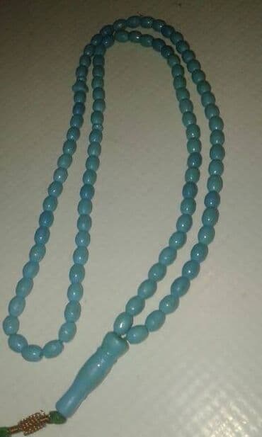 uzuk satışı: Təsbəhlər satılır. Biri 10 manat — 10