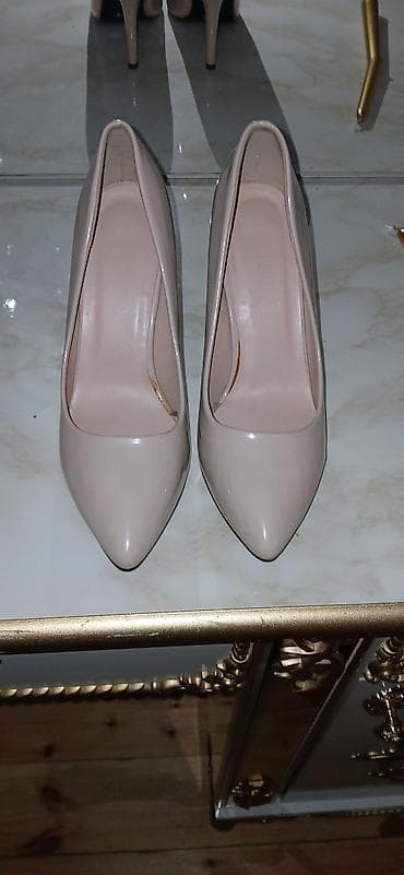 sabo 39 40: Cemi 2 defe geynilib razmer 40 tezeyen secilmir — 3