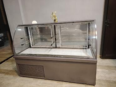 Shirniyyat vitrin soyuducu 700 Azn. Ideal veziyyetde. Tecili satilir