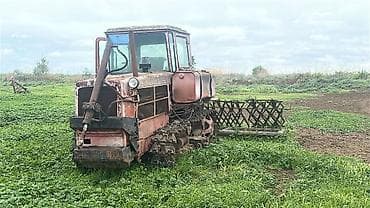 Kənd təsərrüfatı üçün tırtıllı traktor və aqreqatlar Məhsulun