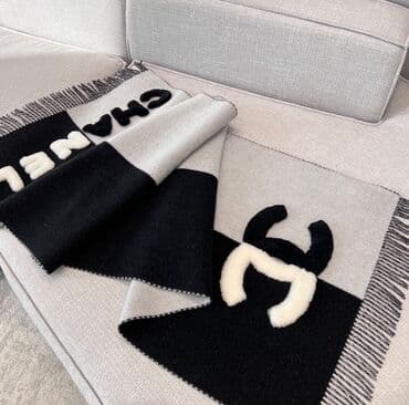 вещи бу купить: Brend şərflərin və yaylıqların replikası, qiymətlər 25 manatdan — 5