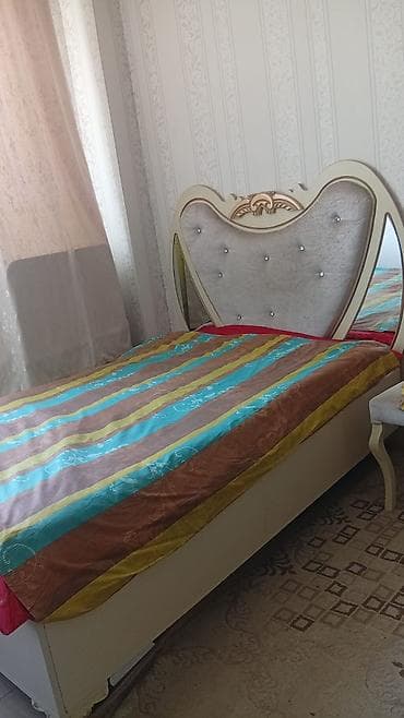 komputer desti: ZaeagulTaxt + matraslı dəst - Qiymət: 150 AZN - Ünvan: Qobu park 2085 — 1