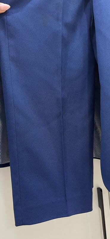 göy rəngli kişi cemperləri: Kostyumdur 2 dəfə geyinilib, heç bir cırığı və söküyü yoxdur. 182 boy — 3