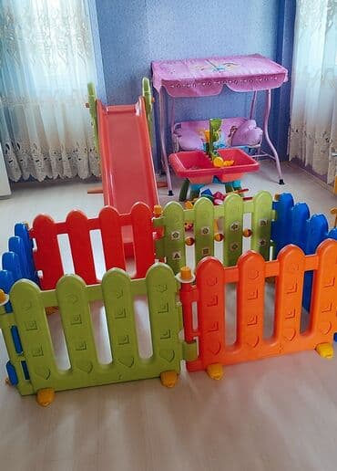 детские комплекты с бриджами: Детский уголок.Состоит из горки,песочницы,качелей и загона. Аксессуары — 6