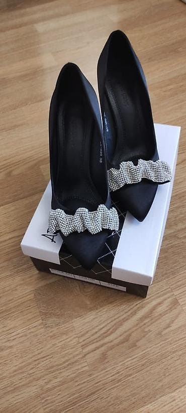 Кроссовки и спортивная обувь: Туфли, Размер: 38, цвет - Черный, Новый — 2