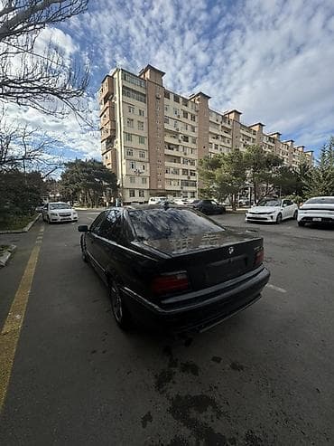 zil tekeri: BMW 3 series: 2.8 l | 1992 il Sedan — 5