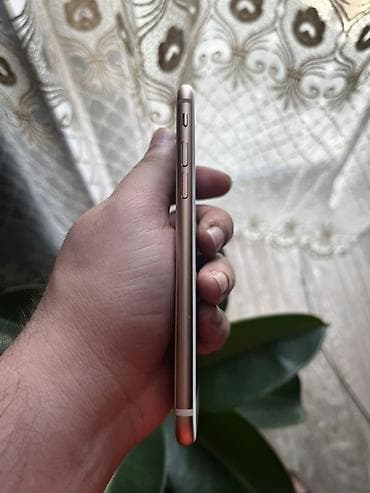 iphone r: IPhone 8, 64 GB, Qızılı, Barmaq izi — 4