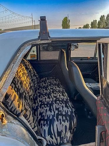 vaz 2107 abirsofka: VAZ 2106 sedan 1,6 niva matoru Xüsusiyyətlər: - Kuzov: 4 qapılı — 2
