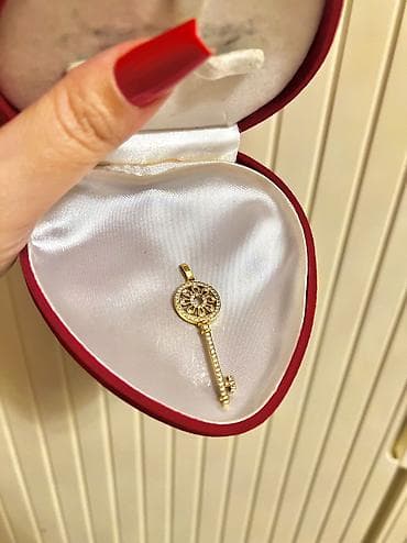 qızılın satışı: Dəstə daxildir: Kulon, Tiffany, Sarı qızıl, 750 Əyar, 4 g — 1