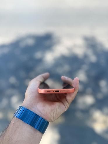 apple imac: IPhone 17 Pro, 256 GB, Narıncı, Zəmanət, Simsiz şarj, Face ID — 2