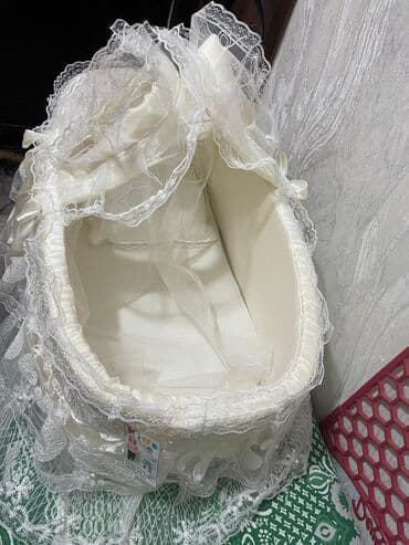 uşaq ucun beşiklər: Oğlan və qız üçün, Beşik, Dəst ilə, Matras ilə, Yellənmə mexanizmsiz — 2