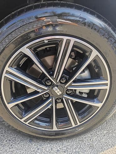 teker 16 type 1: 4 ədəd R17 disk və təkər. 215 / 60 R17. Təzə kimidir. Cəmi 2000 km — 4